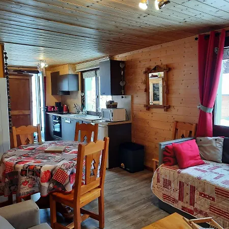 La Sapiniere Apartment